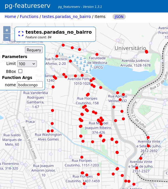 Tela do pg_featureserv mostrando a visualização da consulta por paradas de ônibus dentro de um bairro. Os pontos representando paradas de ônibus tem cor vermelha e estão sobre um mapa base de alto contraste destacando feições de transporte público. No canto superior esquerdo há uma caixa para passagem de argumentos à consulta. O campo nome está preenchido com a palavra bodocongo e o campo limite com o valor 100